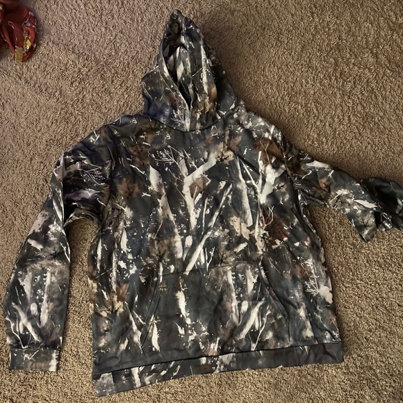 Camo Hoodie - Picture 1 of 4